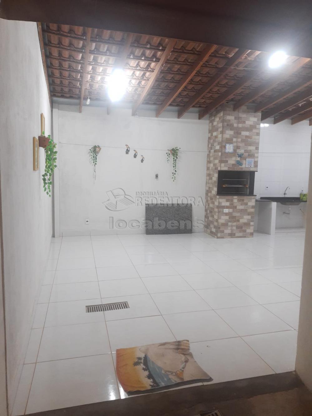 Comprar Casa / Padrão em São José do Rio Preto R$ 400.000,00 - Foto 1