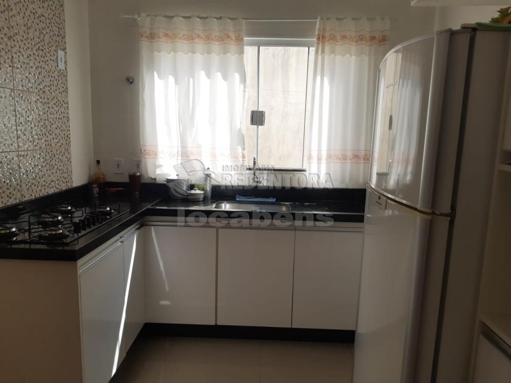 Comprar Casa / Padrão em São José do Rio Preto R$ 400.000,00 - Foto 2