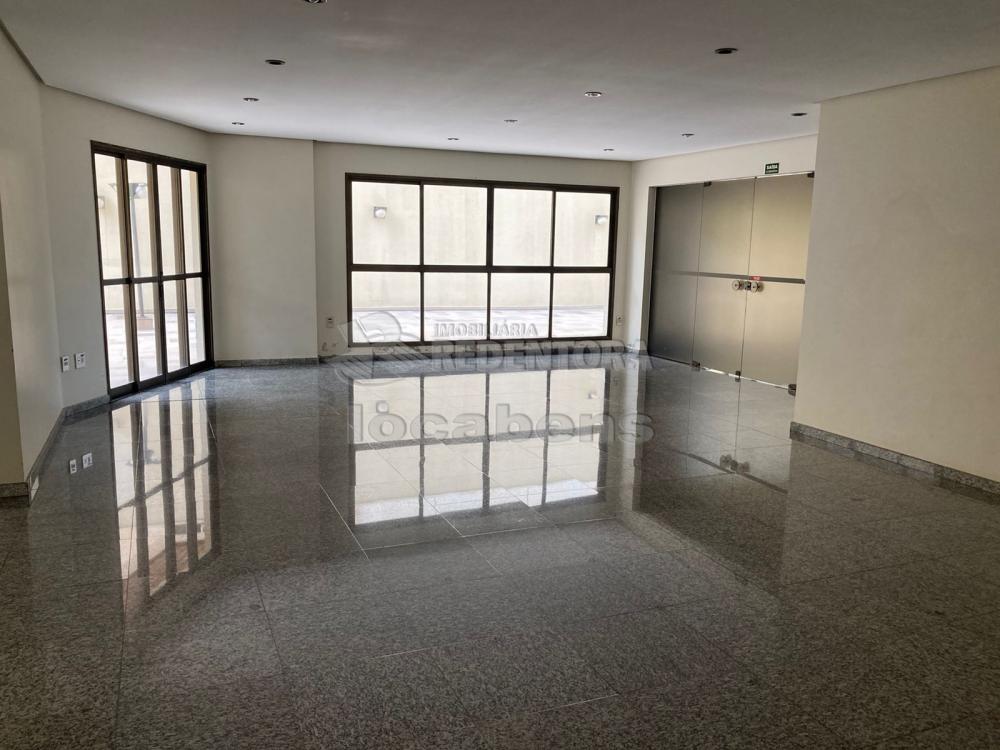 Alugar Apartamento / Padrão em São José do Rio Preto R$ 2.100,00 - Foto 32