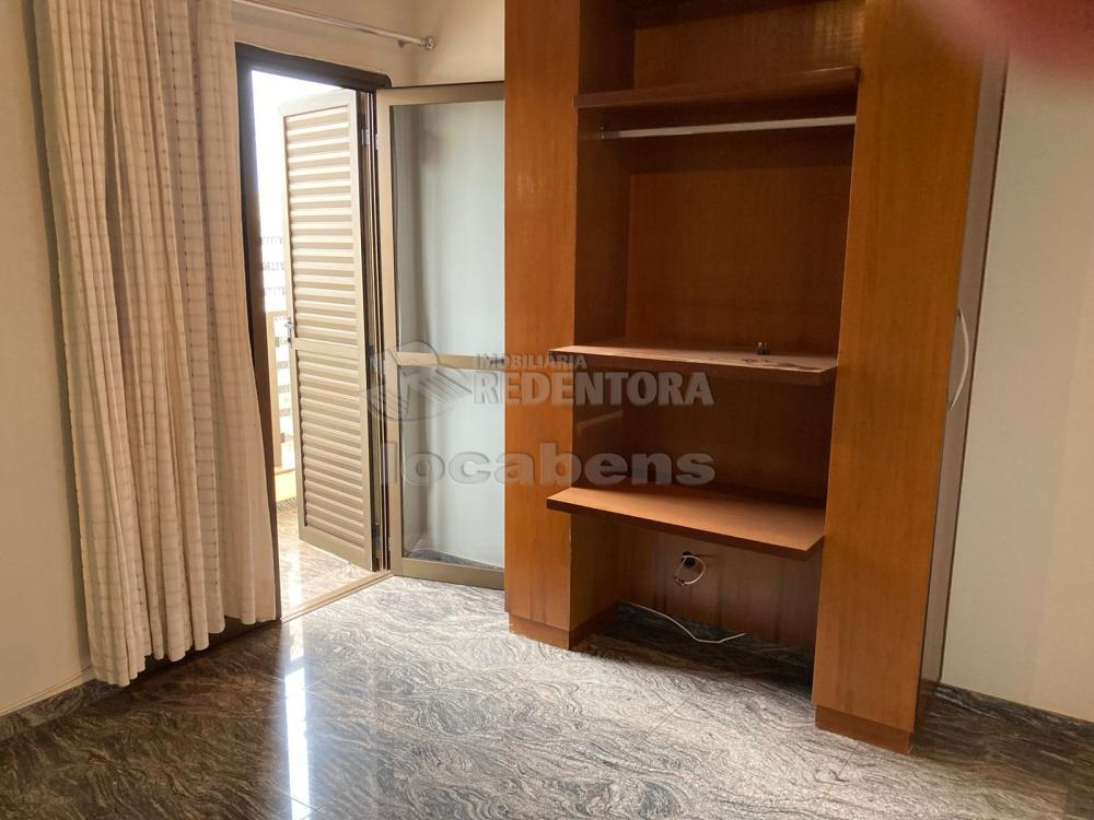 Alugar Apartamento / Padrão em São José do Rio Preto R$ 2.100,00 - Foto 17