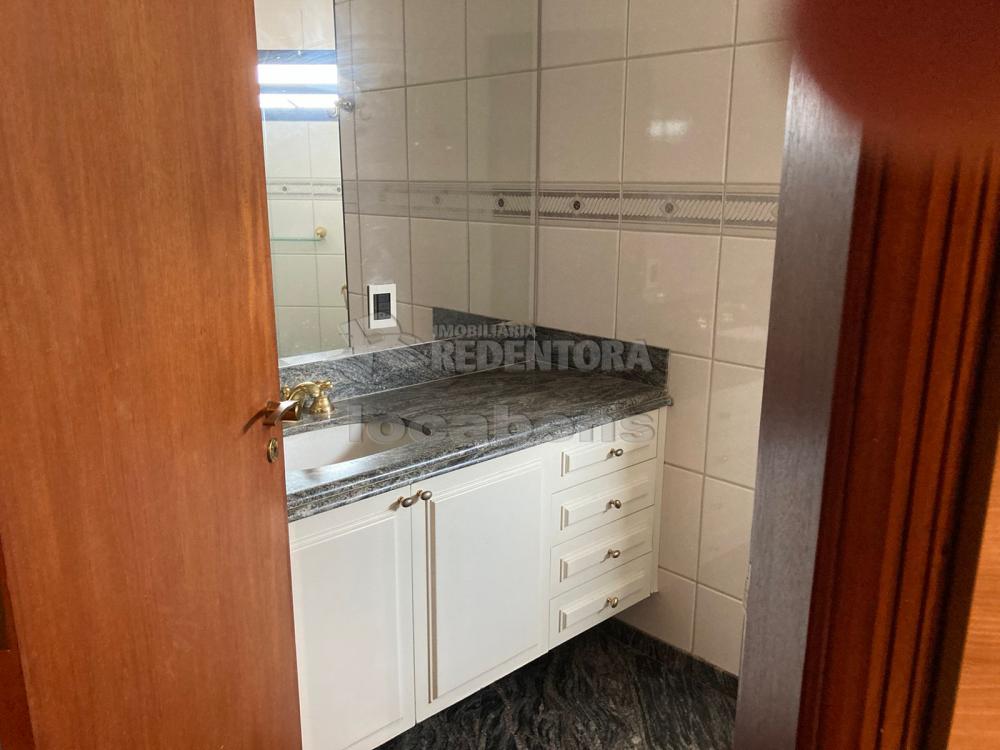 Alugar Apartamento / Padrão em São José do Rio Preto R$ 2.100,00 - Foto 10