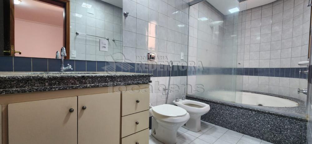 Alugar Apartamento / Padrão em São José do Rio Preto R$ 1.650,00 - Foto 16