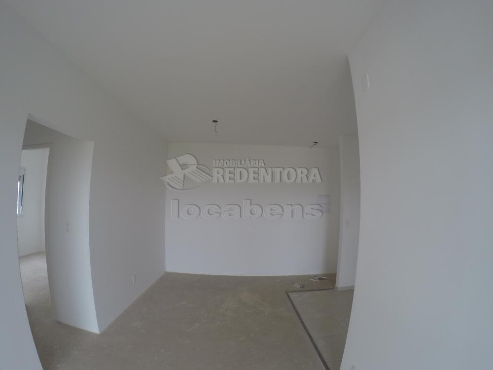 Comprar Apartamento / Padrão em São José do Rio Preto R$ 380.000,00 - Foto 3