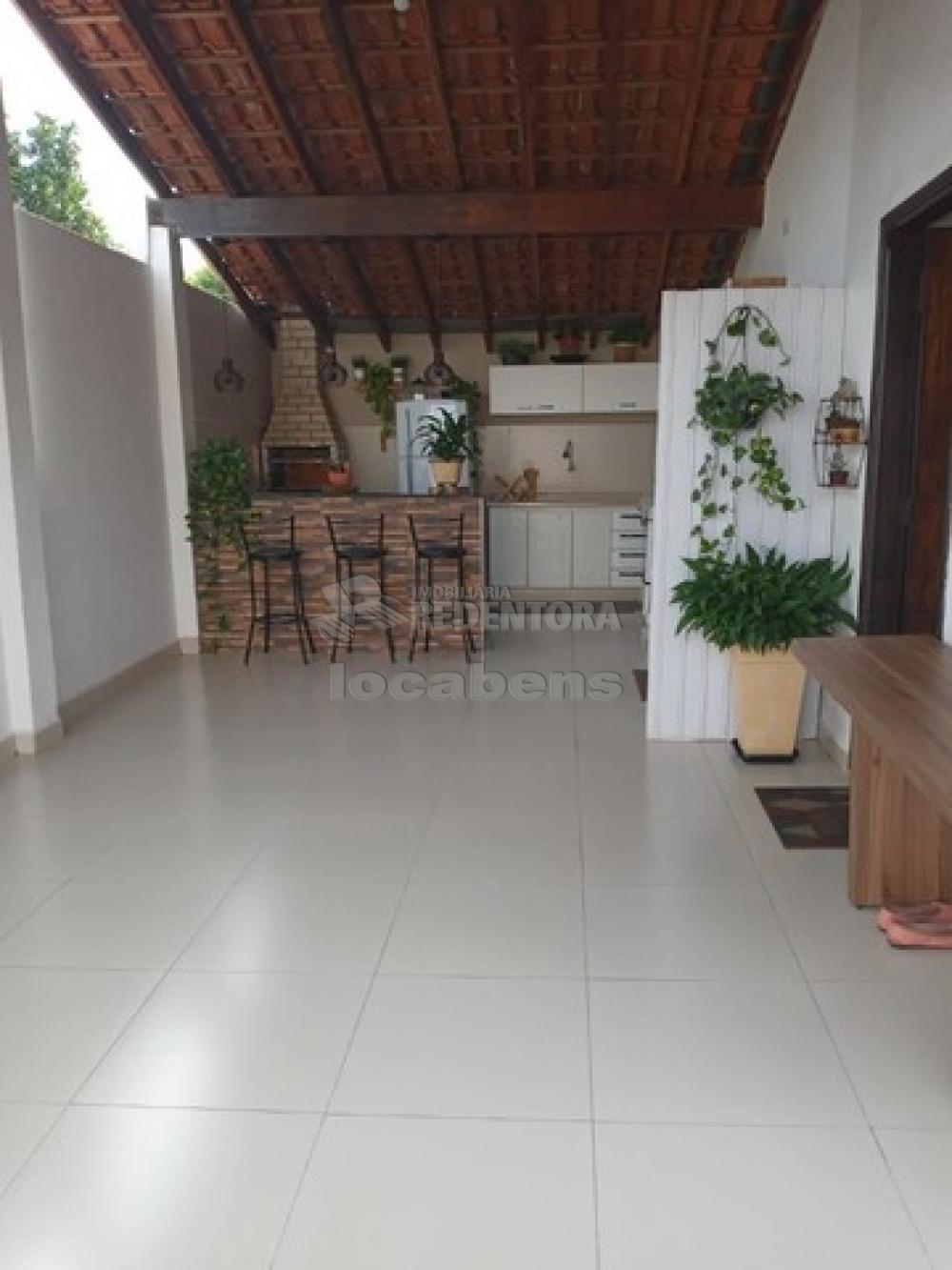 Comprar Casa / Padrão em São José do Rio Preto R$ 330.000,00 - Foto 1
