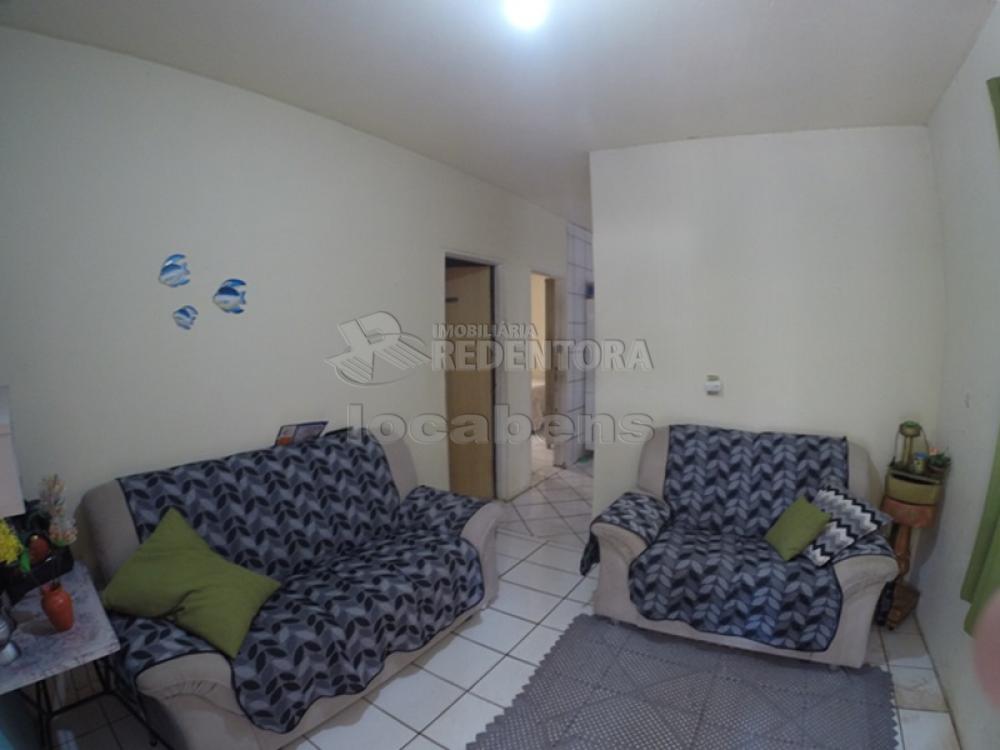 Comprar Casa / Padrão em São José do Rio Preto R$ 190.000,00 - Foto 4