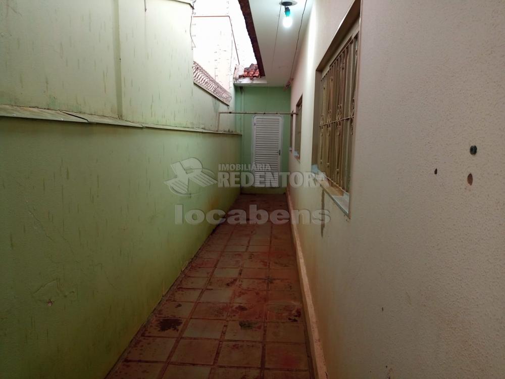 Alugar Casa / Padrão em São José do Rio Preto R$ 2.500,00 - Foto 6