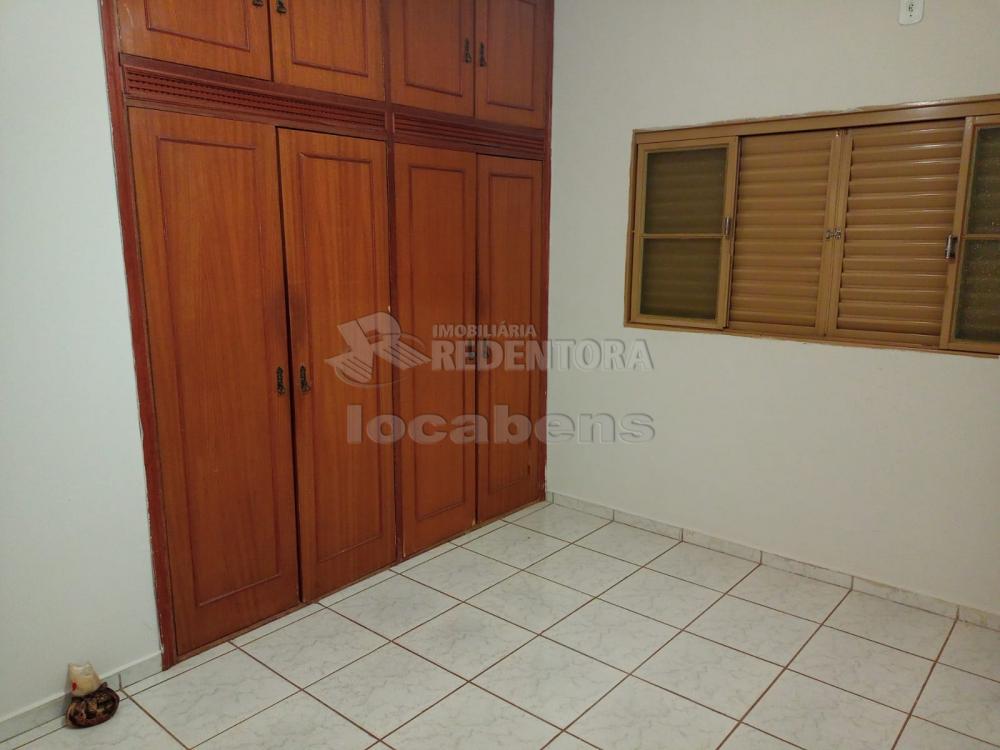 Alugar Casa / Padrão em São José do Rio Preto R$ 2.500,00 - Foto 10