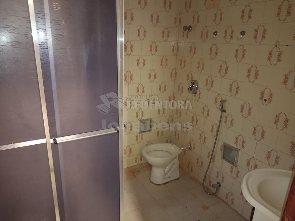 Alugar Casa / Padrão em São José do Rio Preto R$ 2.500,00 - Foto 14