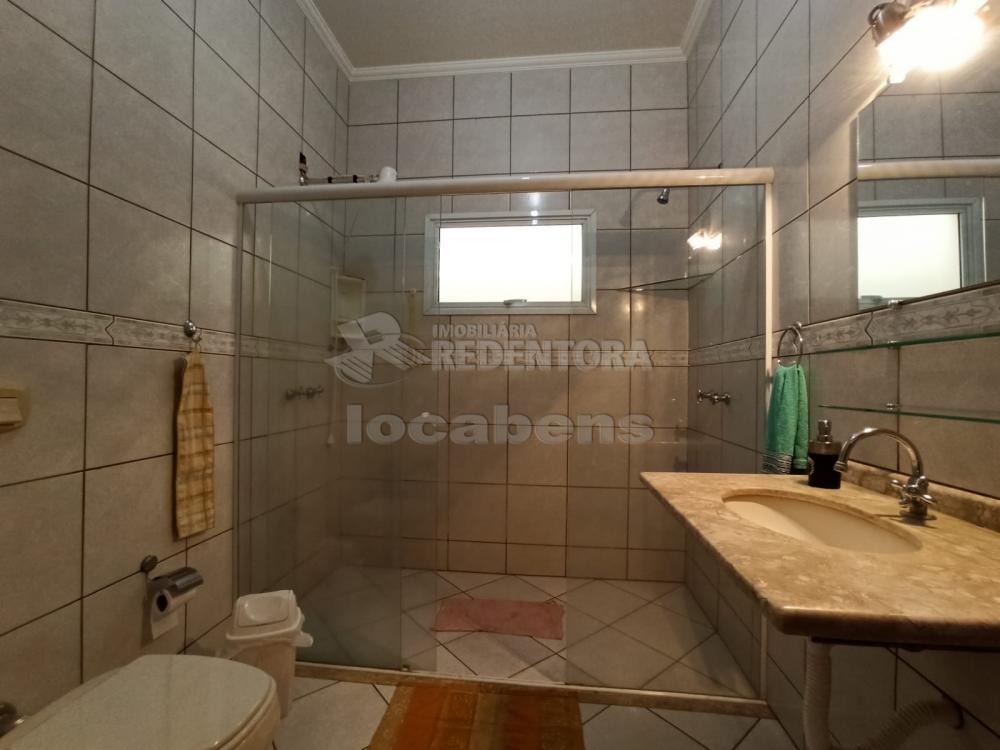 Alugar Casa / Padrão em São José do Rio Preto R$ 1.300,00 - Foto 8