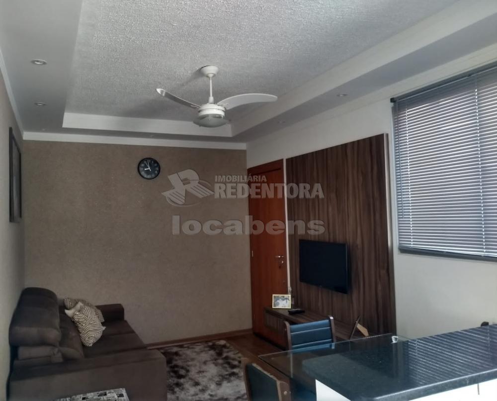 Alugar Apartamento / Padrão em São José do Rio Preto R$ 950,00 - Foto 1