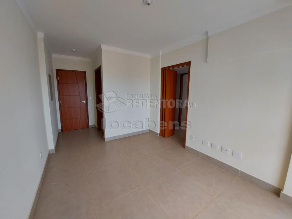 Comprar Apartamento / Padrão em São José do Rio Preto R$ 450.000,00 - Foto 2