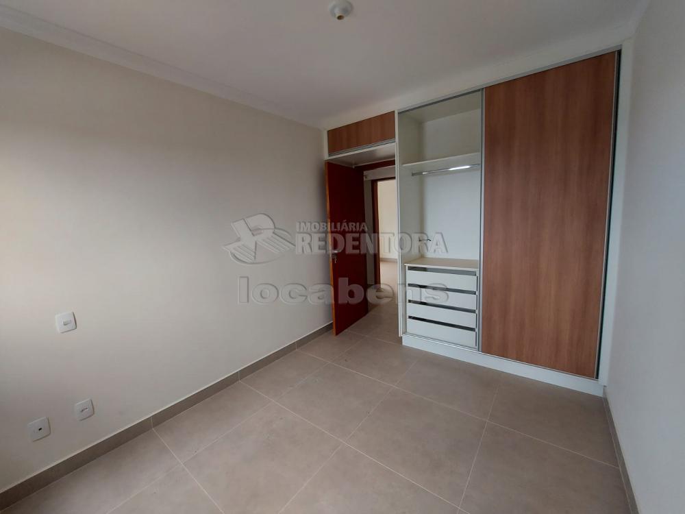 Comprar Apartamento / Padrão em São José do Rio Preto R$ 450.000,00 - Foto 14