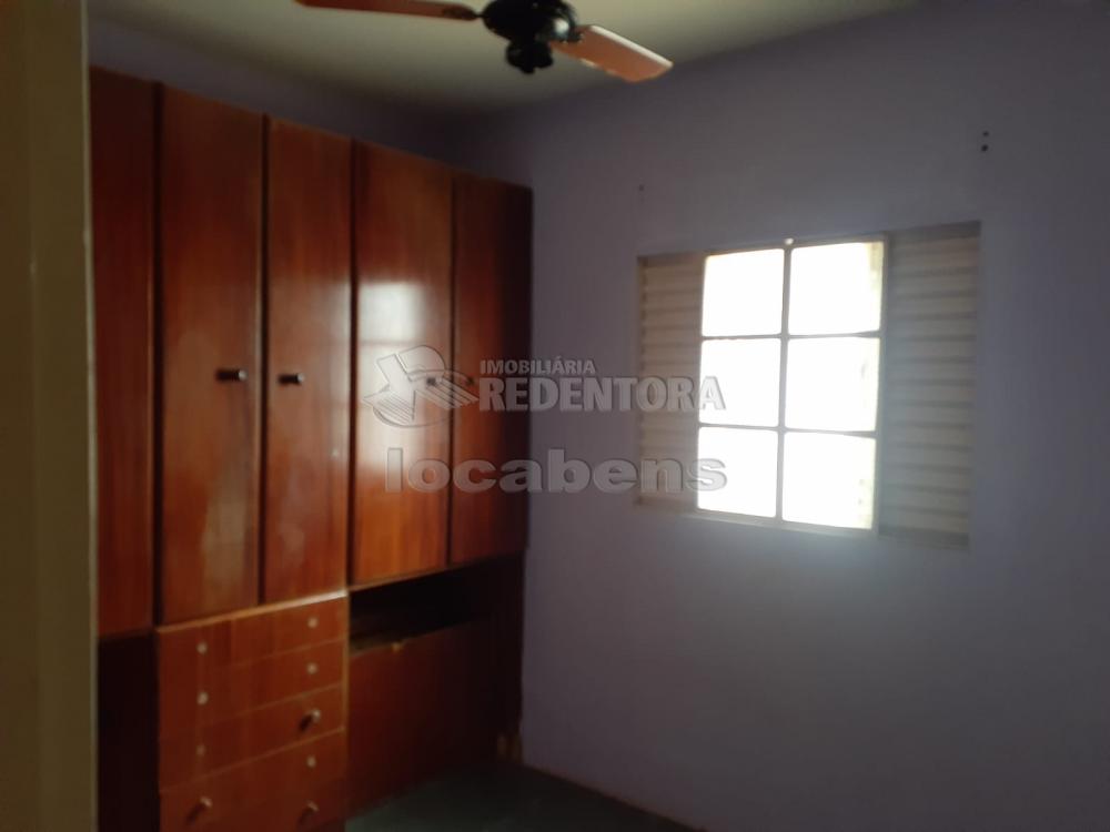 Alugar Casa / Padrão em São José do Rio Preto R$ 1.200,00 - Foto 11