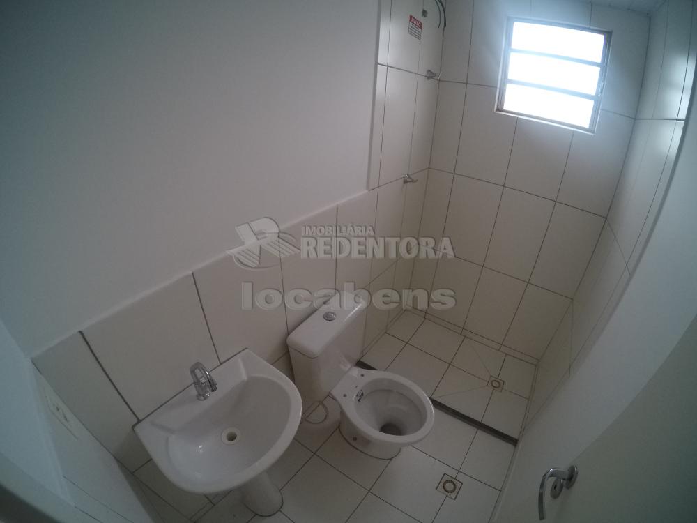 Alugar Apartamento / Padrão em São José do Rio Preto R$ 700,00 - Foto 4