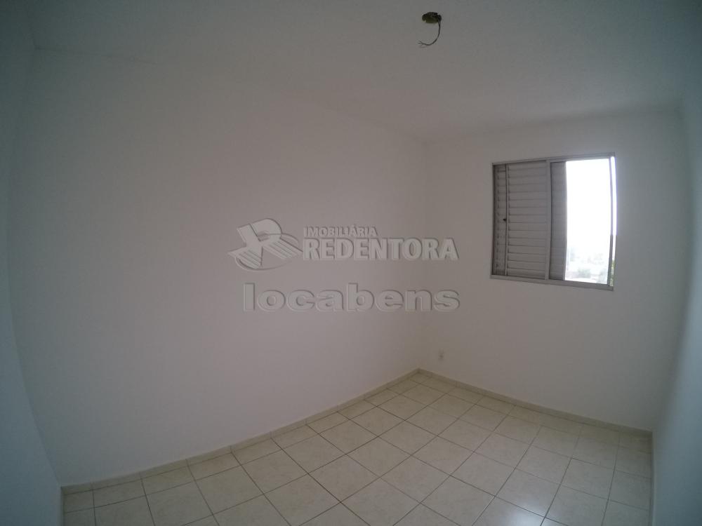 Alugar Apartamento / Padrão em São José do Rio Preto R$ 700,00 - Foto 6