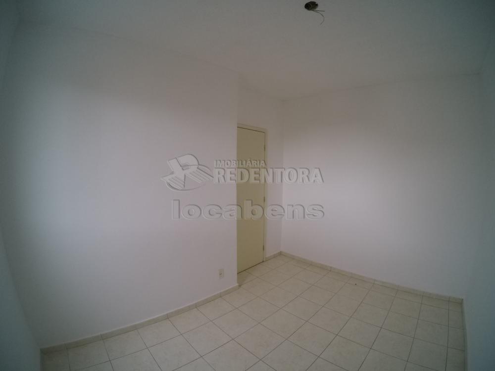 Alugar Apartamento / Padrão em São José do Rio Preto R$ 700,00 - Foto 8