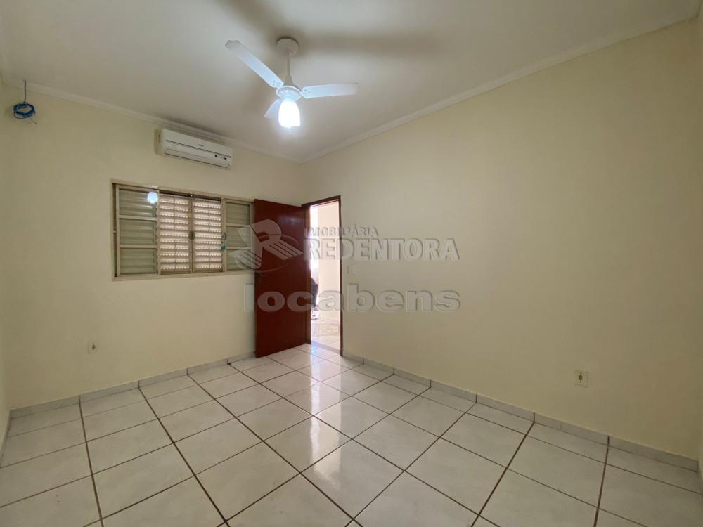 Comprar Casa / Padrão em São José do Rio Preto R$ 280.000,00 - Foto 5