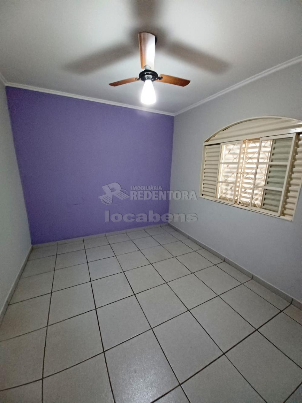 Comprar Casa / Padrão em São José do Rio Preto R$ 215.000,00 - Foto 4