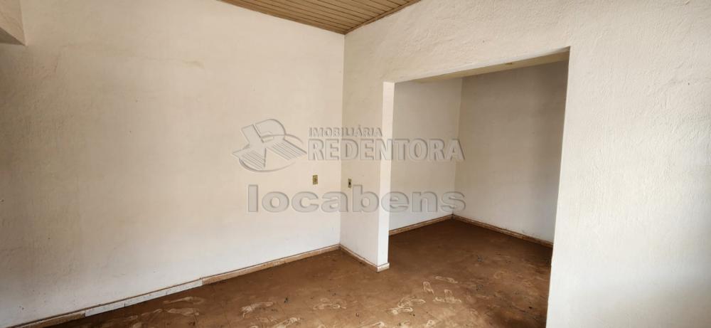 Alugar Casa / Padrão em São José do Rio Preto R$ 600,00 - Foto 2