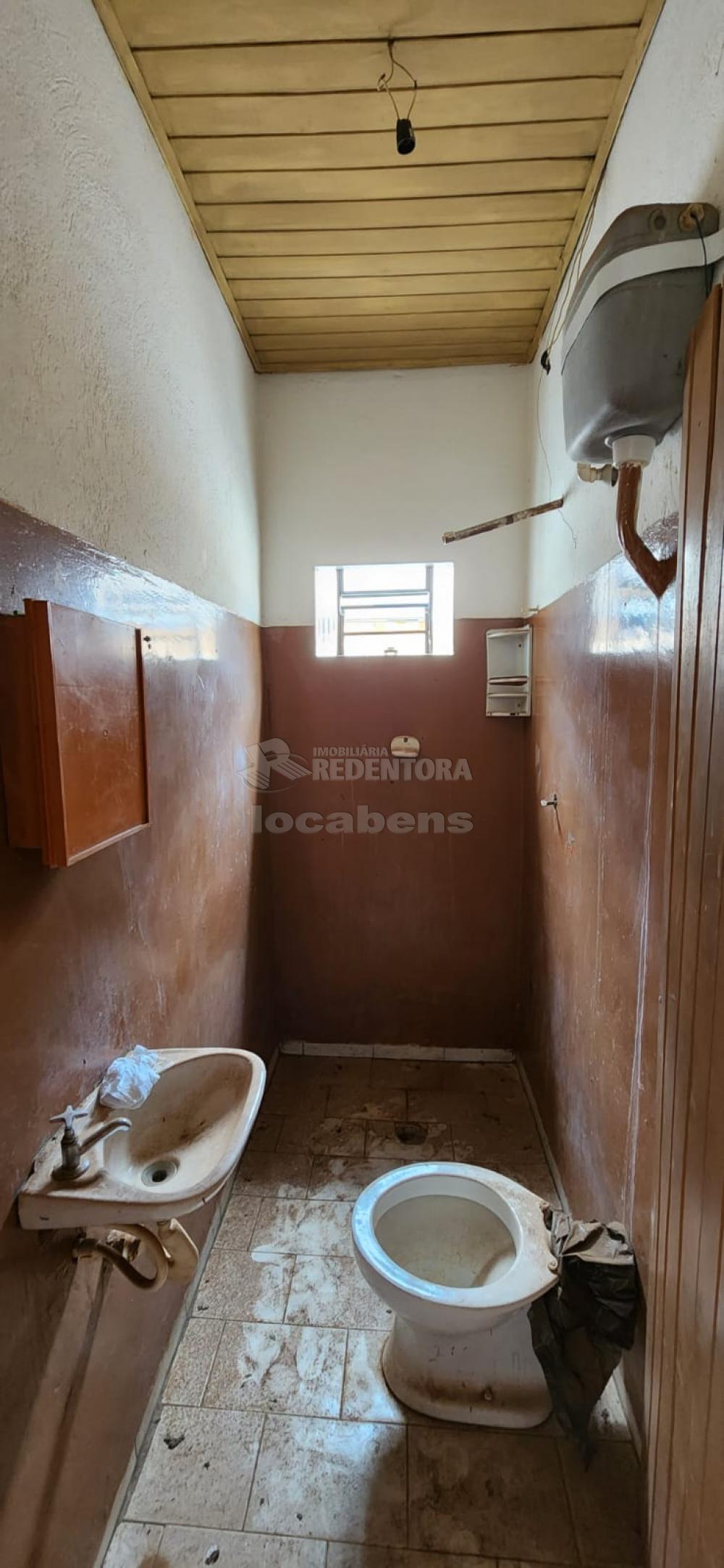 Alugar Casa / Padrão em São José do Rio Preto R$ 600,00 - Foto 5