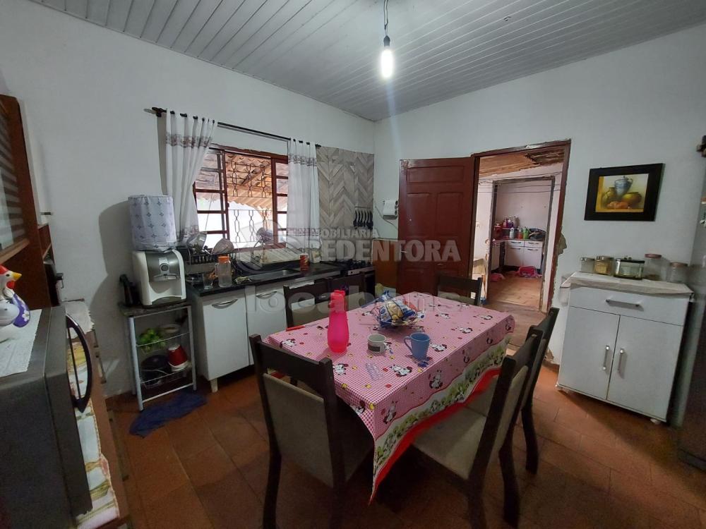 Comprar Casa / Padrão em São José do Rio Preto R$ 190.000,00 - Foto 5