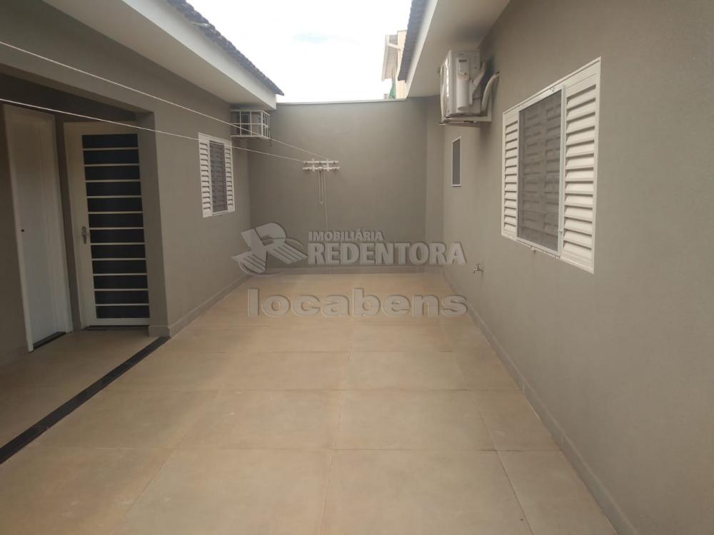 Comprar Casa / Padrão em São José do Rio Preto R$ 1.050.000,00 - Foto 17