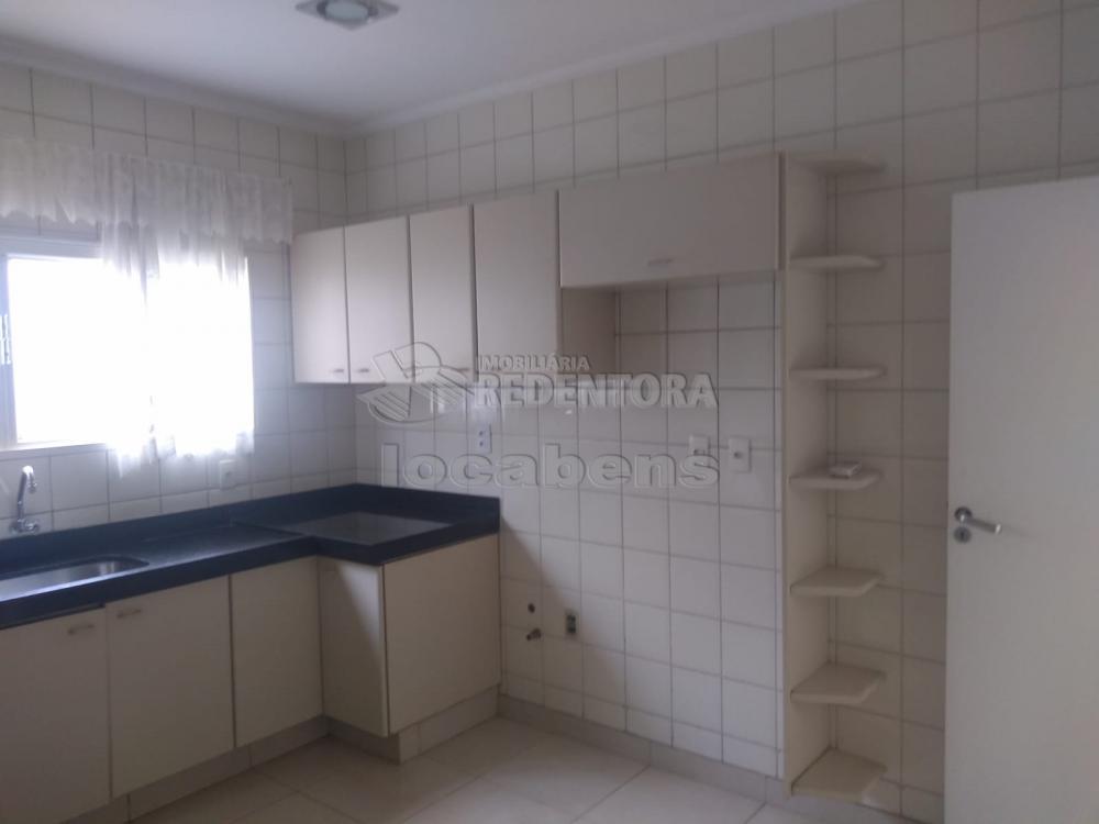 Comprar Casa / Padrão em São José do Rio Preto R$ 1.050.000,00 - Foto 3