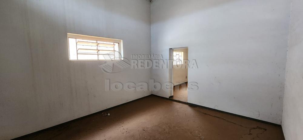 Alugar Comercial / Salão em São José do Rio Preto R$ 2.200,00 - Foto 2