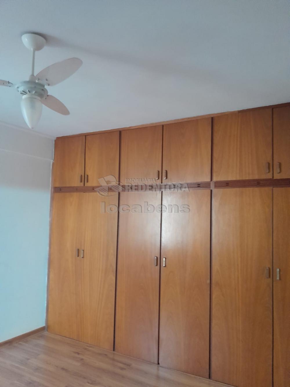 Alugar Apartamento / Padrão em São José do Rio Preto R$ 900,00 - Foto 17