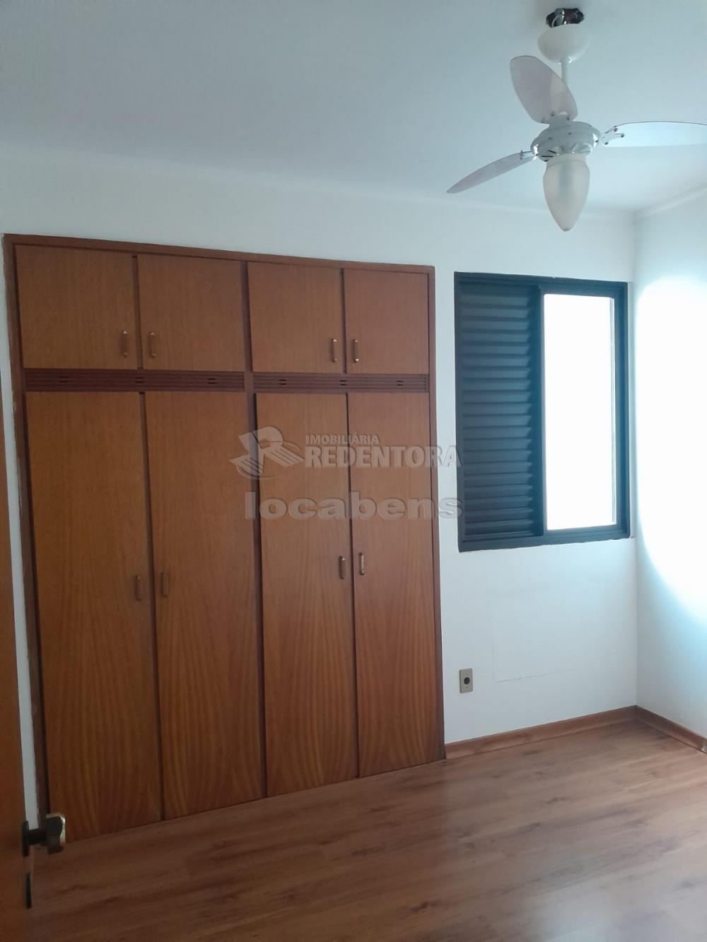 Alugar Apartamento / Padrão em São José do Rio Preto R$ 900,00 - Foto 18