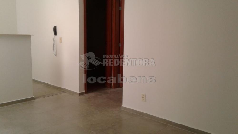 Comprar Apartamento / Padrão em São José do Rio Preto R$ 155.000,00 - Foto 1