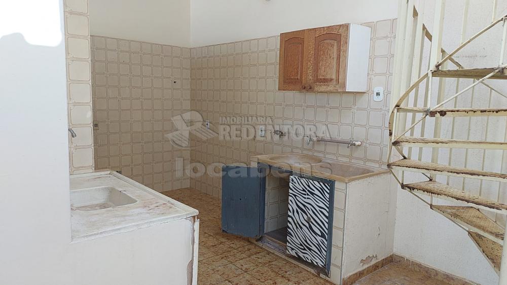 Alugar Casa / Padrão em São José do Rio Preto R$ 1.800,00 - Foto 18