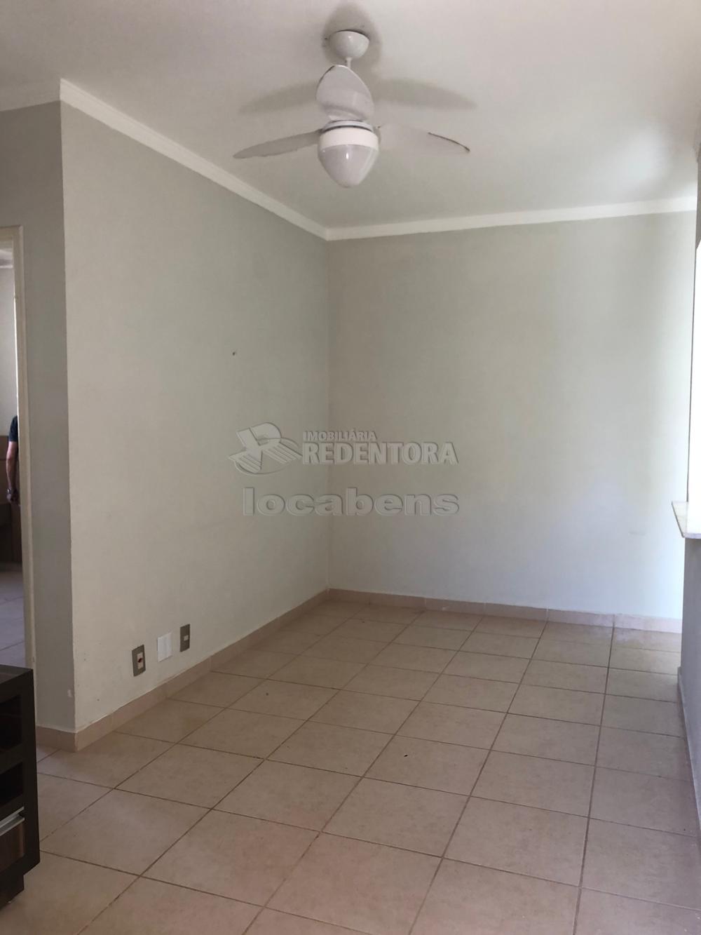 Alugar Apartamento / Padrão em São José do Rio Preto R$ 1.100,00 - Foto 9