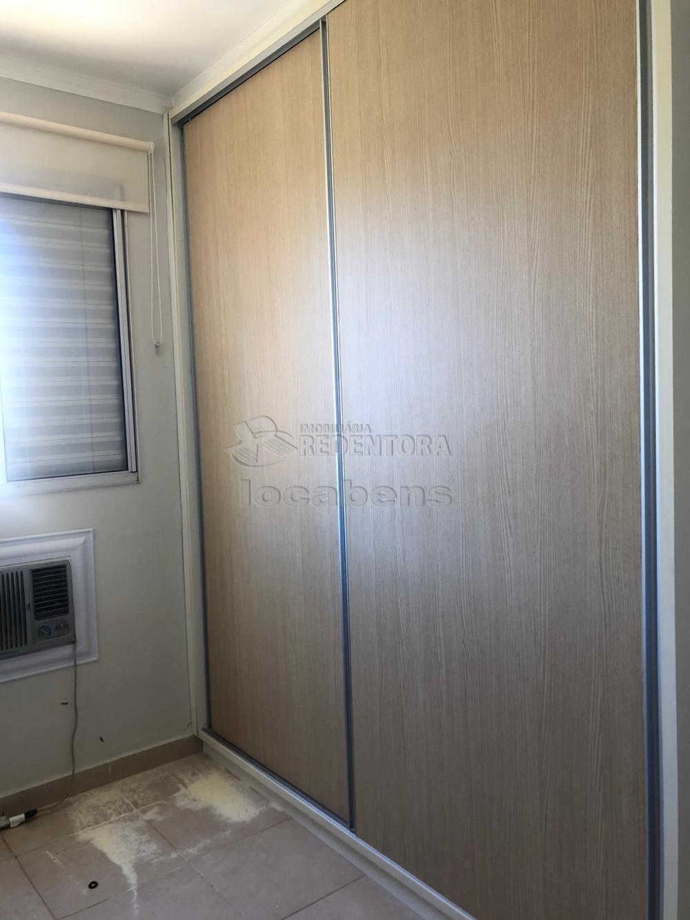 Alugar Apartamento / Padrão em São José do Rio Preto R$ 1.100,00 - Foto 14