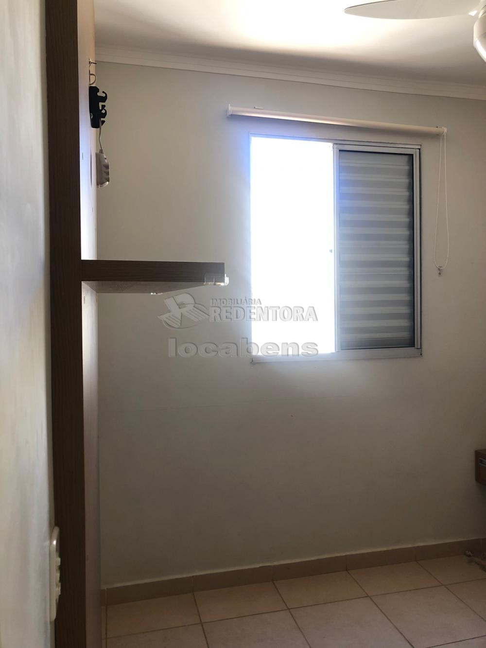 Alugar Apartamento / Padrão em São José do Rio Preto R$ 1.100,00 - Foto 15