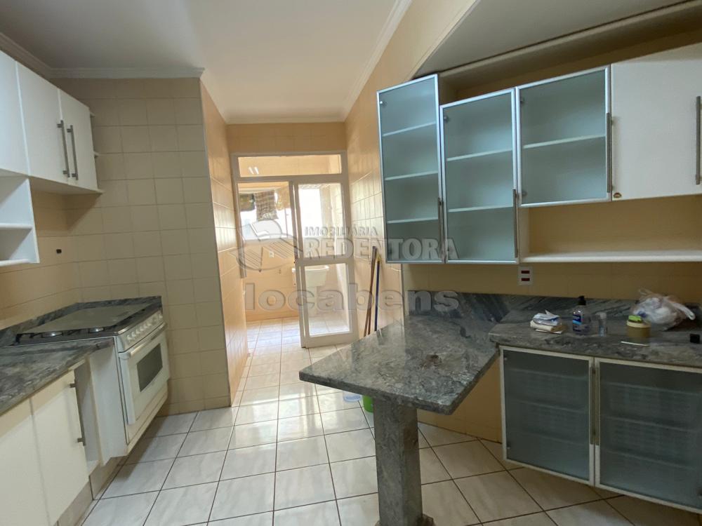 Alugar Apartamento / Padrão em São José do Rio Preto R$ 1.400,00 - Foto 3