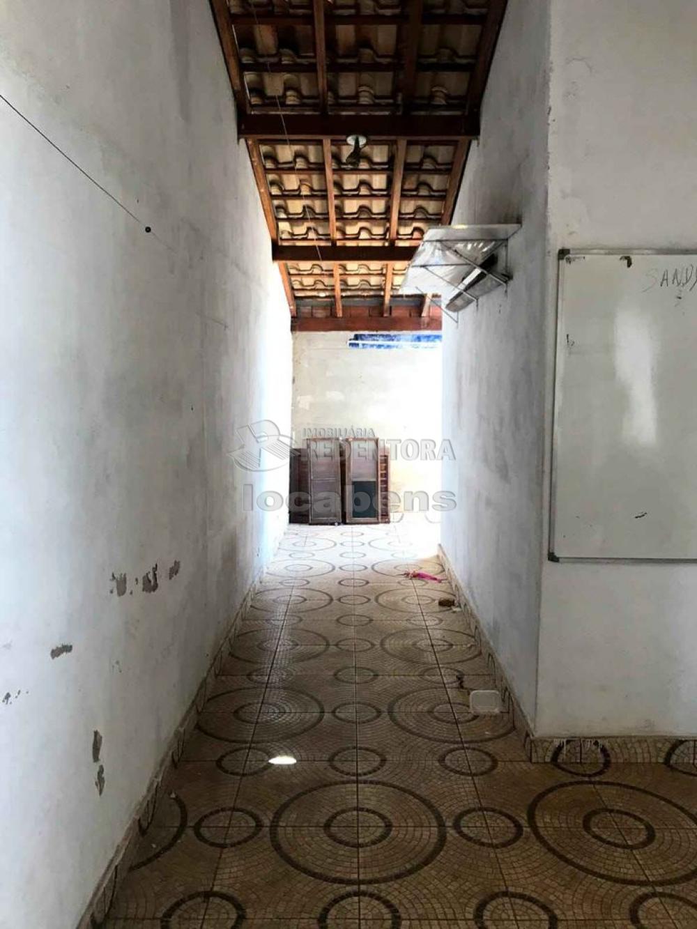 Alugar Casa / Padrão em São José do Rio Preto R$ 1.300,00 - Foto 9