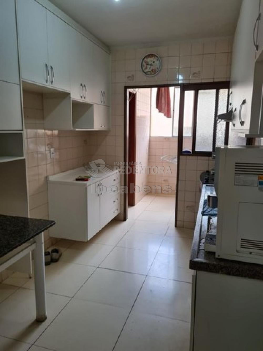 Alugar Apartamento / Padrão em São José do Rio Preto R$ 1.100,00 - Foto 8