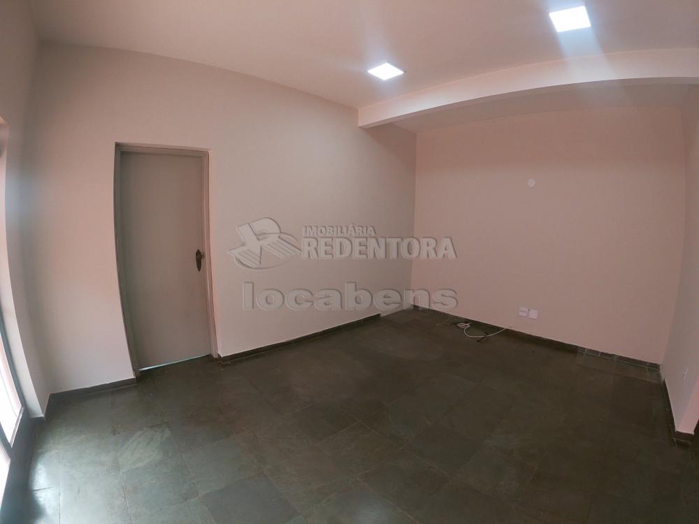Alugar Casa / Padrão em São José do Rio Preto R$ 3.500,00 - Foto 11