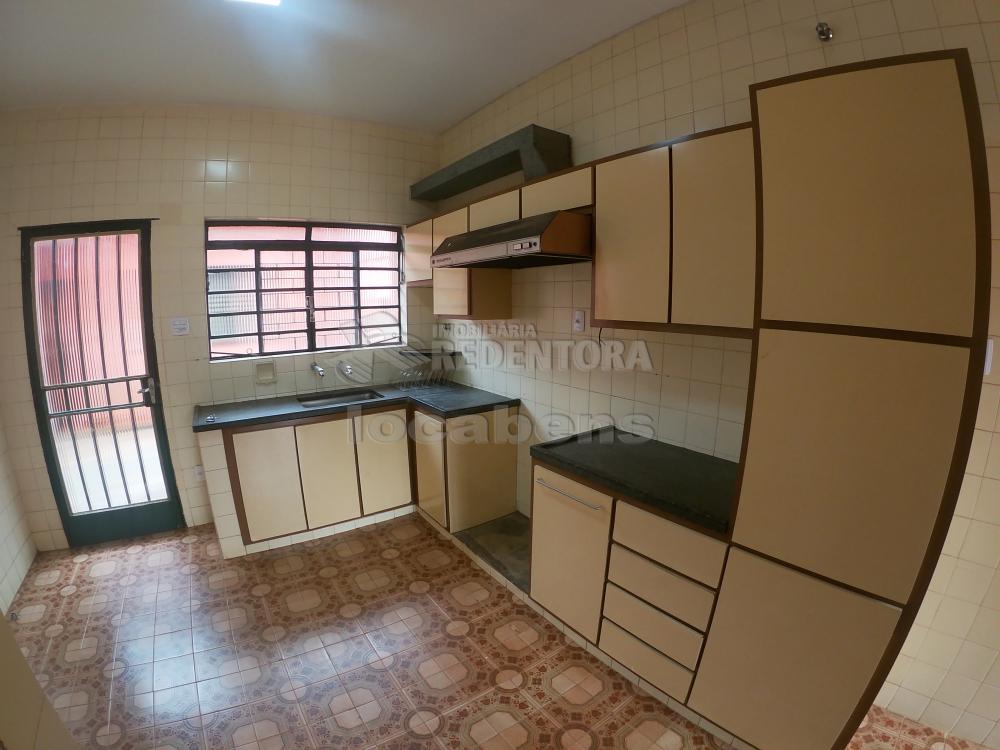 Alugar Casa / Padrão em São José do Rio Preto R$ 3.500,00 - Foto 17