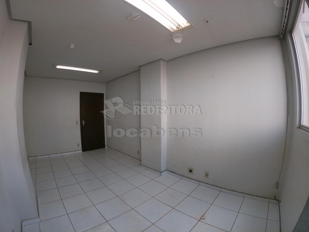 Alugar Comercial / Salão em São José do Rio Preto R$ 15.000,00 - Foto 16