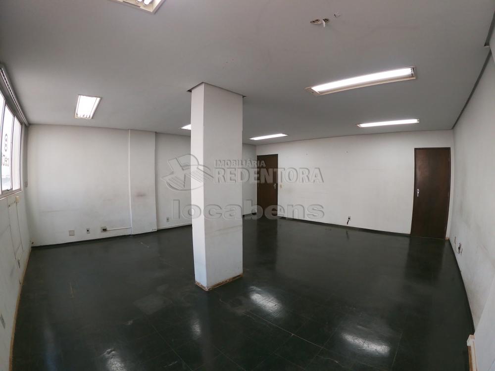 Alugar Comercial / Salão em São José do Rio Preto R$ 15.000,00 - Foto 22