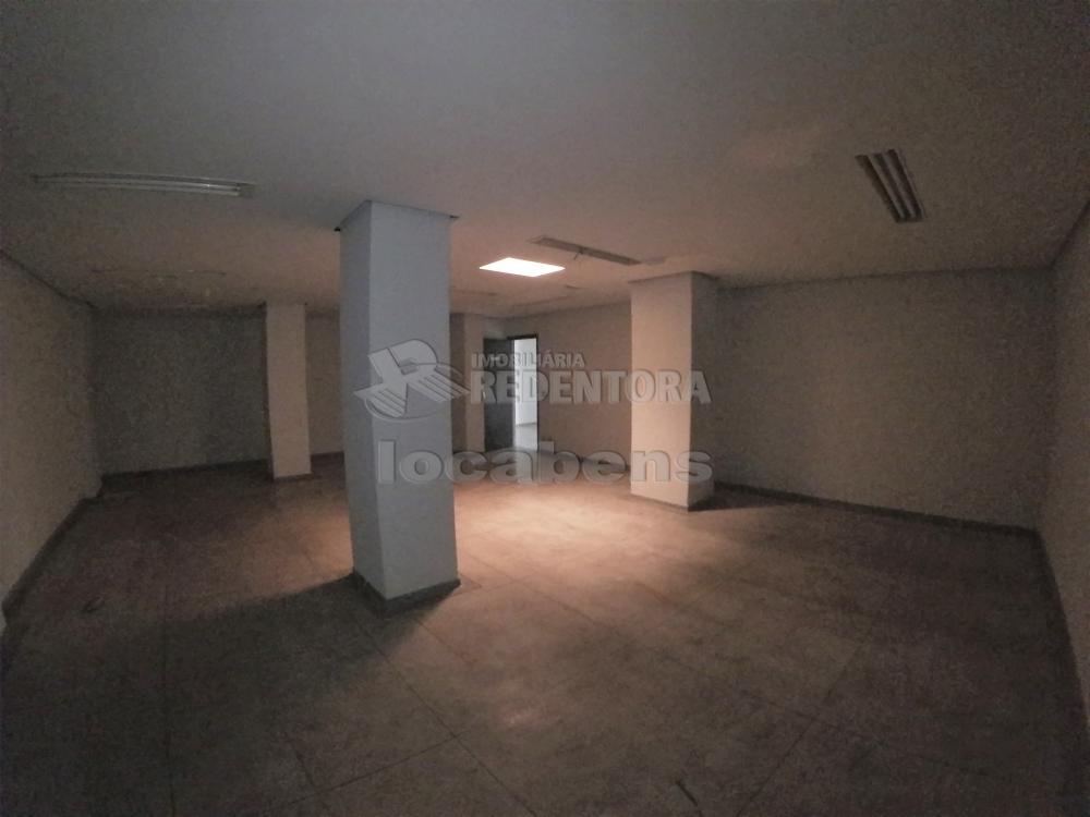 Alugar Comercial / Salão em São José do Rio Preto R$ 15.000,00 - Foto 28