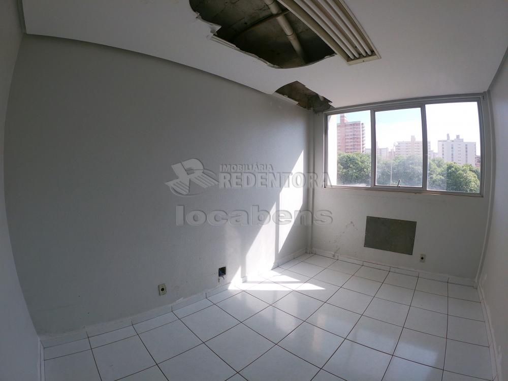 Alugar Comercial / Salão em São José do Rio Preto R$ 15.000,00 - Foto 35