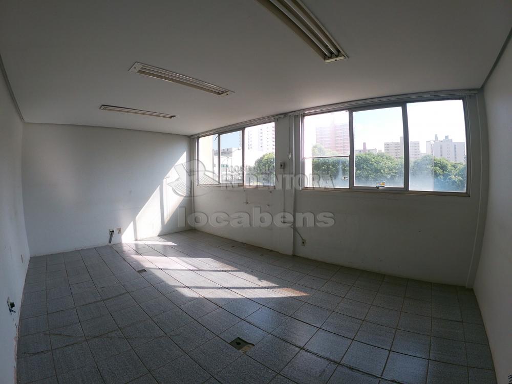 Alugar Comercial / Salão em São José do Rio Preto R$ 15.000,00 - Foto 38