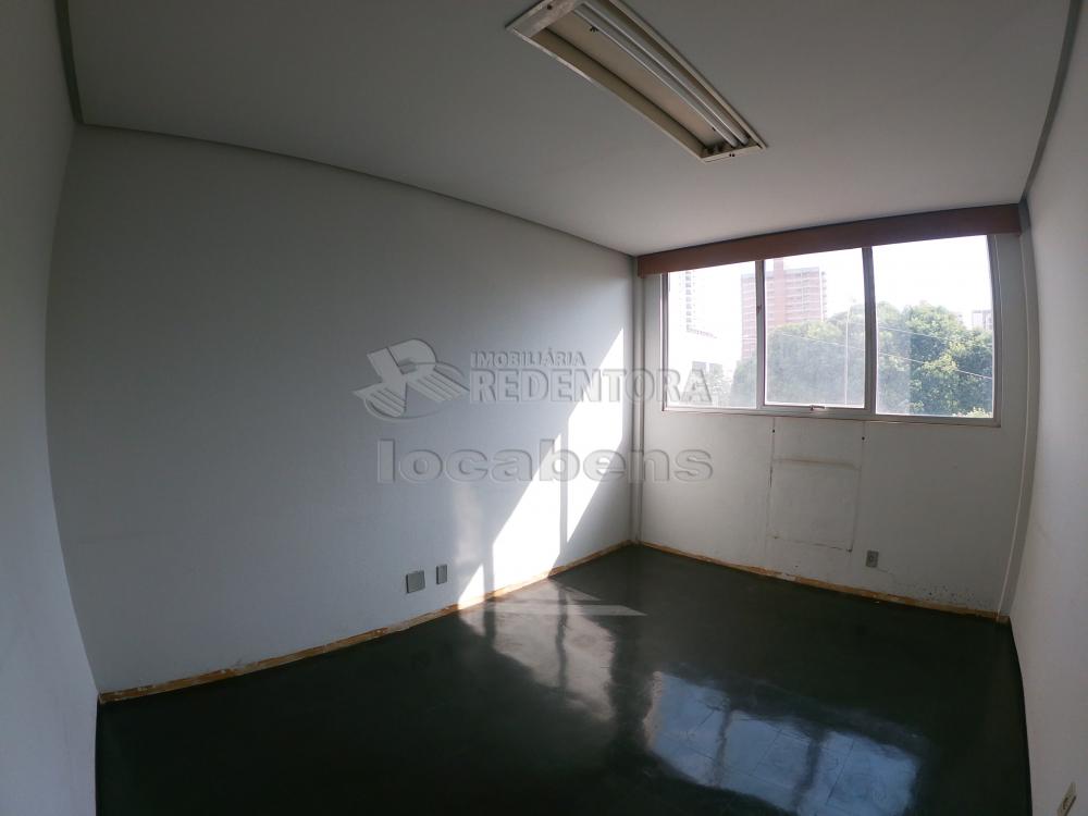 Alugar Comercial / Salão em São José do Rio Preto R$ 15.000,00 - Foto 46