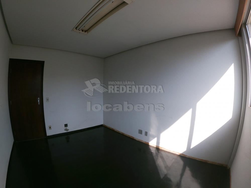 Alugar Comercial / Salão em São José do Rio Preto R$ 15.000,00 - Foto 47