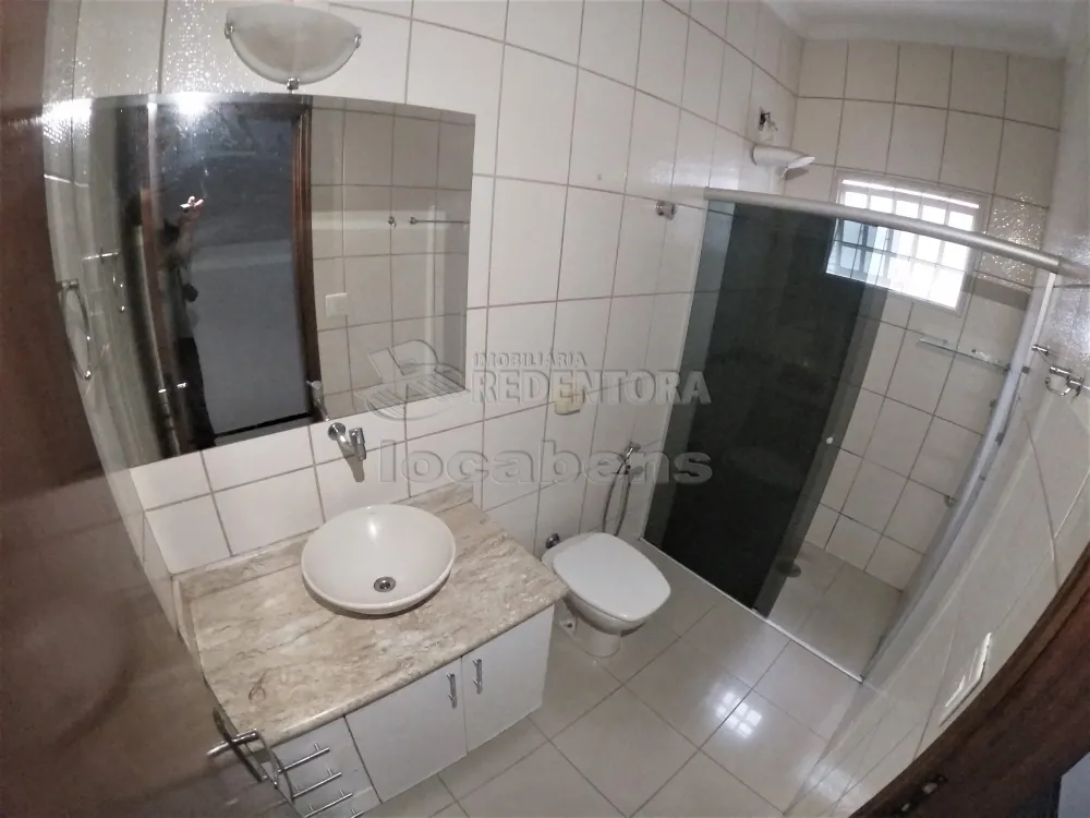 Alugar Casa / Padrão em São José do Rio Preto R$ 1.000,00 - Foto 7