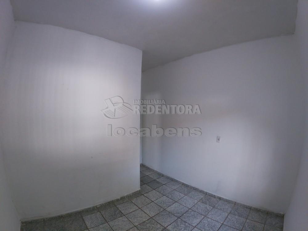 Alugar Casa / Padrão em São José do Rio Preto R$ 750,00 - Foto 18