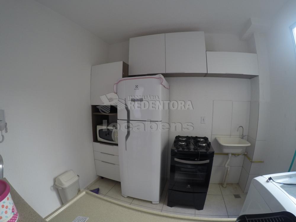 Comprar Apartamento / Padrão em São José do Rio Preto R$ 170.000,00 - Foto 4